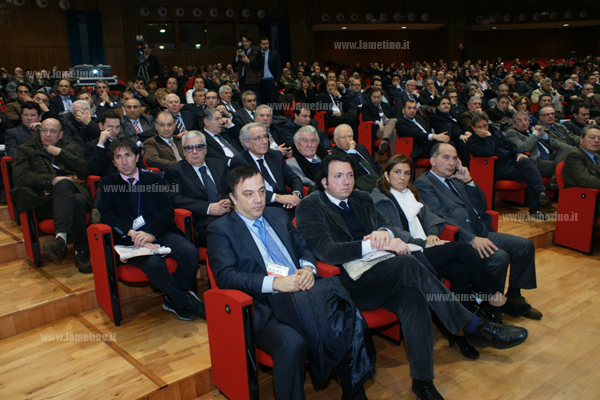 province_contro_abolizione_platea_politici_e_dipendeti