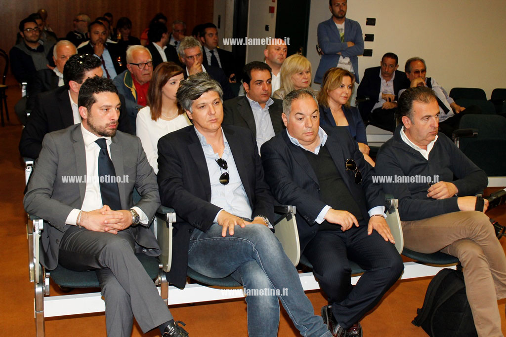 pubblico-f-i-mascaro.jpg