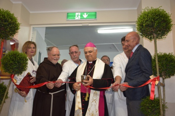 Inaugurati reparti Neurologia e Ostetricia Ginecologia ristrutturati in ospedale Catanzaro