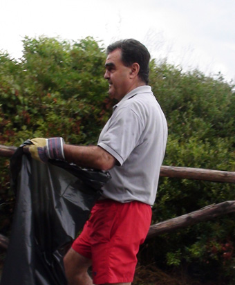 Lamezia, volontari al lavoro per pulire spiaggia e pineta