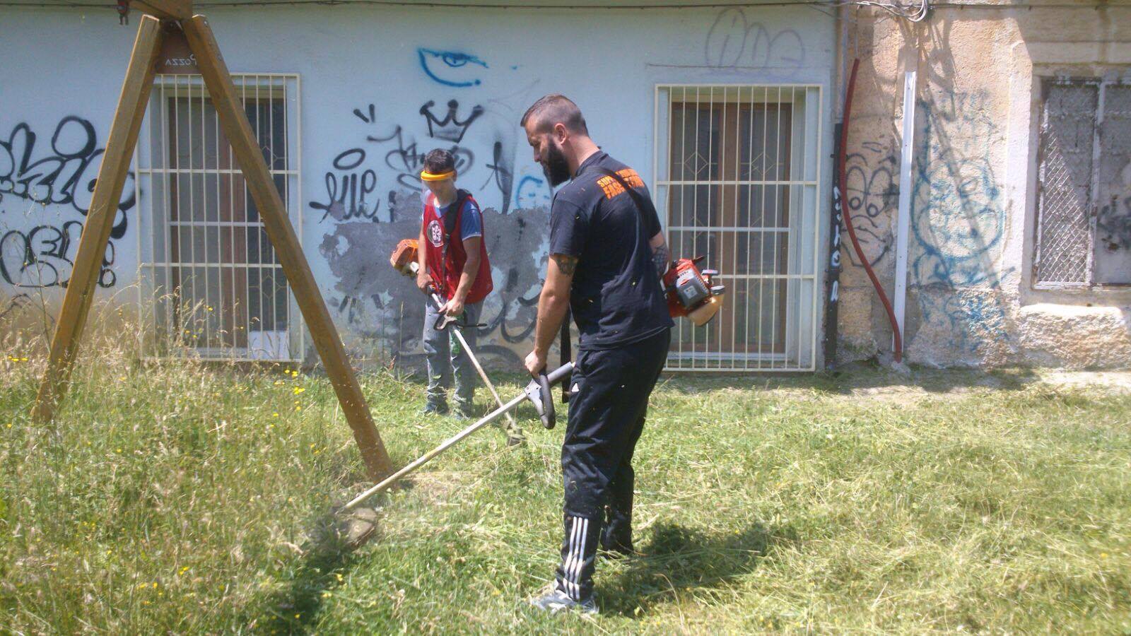 Lamezia, CasaPound: pulizie in area verde di via Belvedere