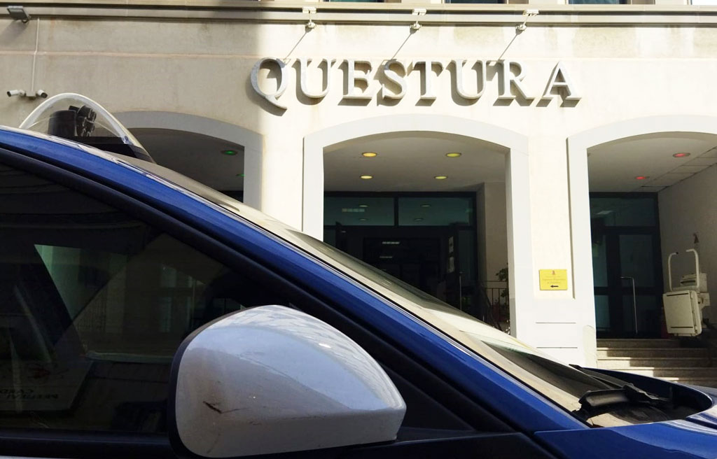 Furto aggravato in concorso in ditta climatizzatori, tre arresti da Polizia nel Reggino