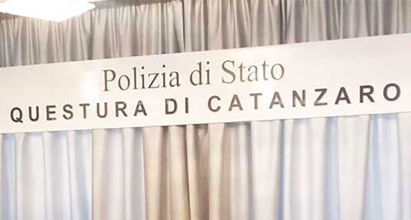 Incidenti derby Catanzaro-Crotone, daspo di 10 anni a tifoso