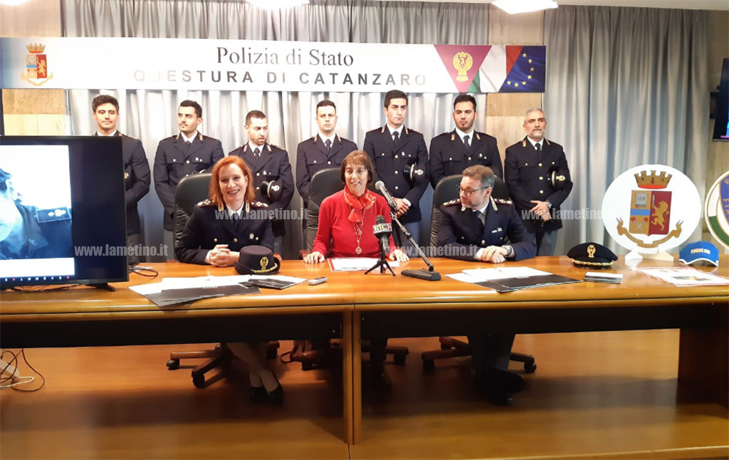 questura-presentazione-fiamme-oro-lamezia.jpg