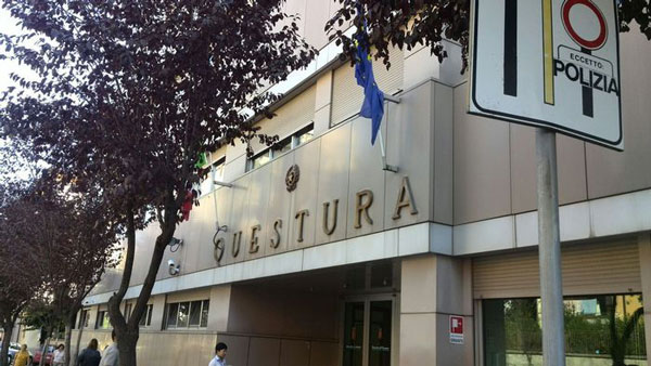 Aggredirono giornalista a Cosenza, due arresti