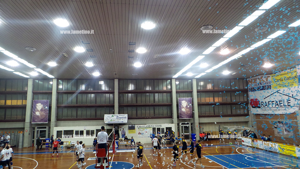 Volley: derby cittadino, Conad batte Raffaele Lamezia 3 set a 1