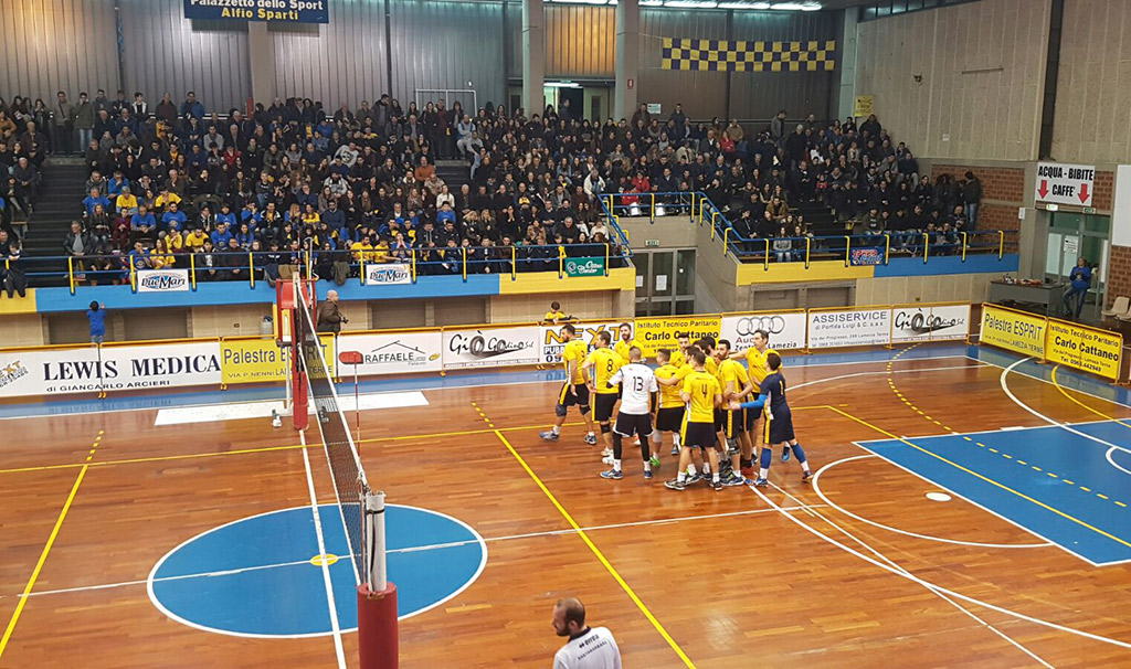 Volley: Raffaele Lamezia vince il derby contro la Conad