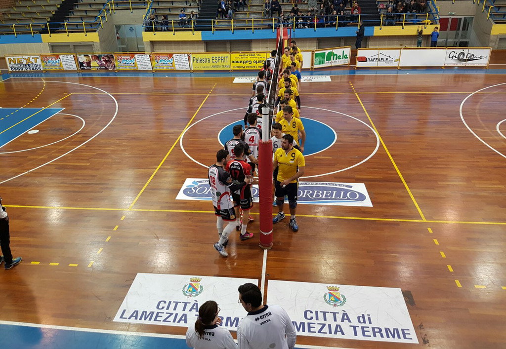Volley, Raffaele Lamezia sconfitta dall'Asem Bari