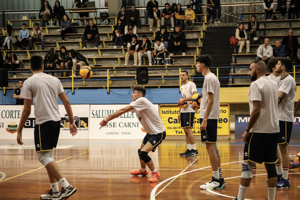 Volley, Raffaele Lamezia sconfigge l’Aquila Bronte per 3 set a zero