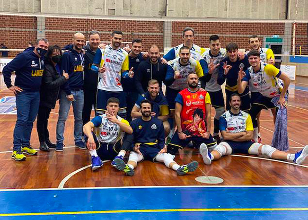 Pallavolo, vittoria per la Raffaele Lamezia sul 5Frondi 