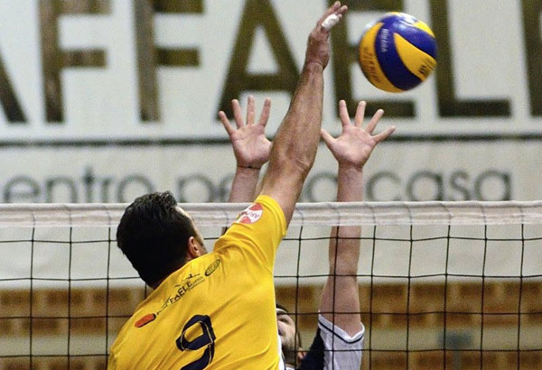 Volley, la Raffaele Lamezia saluta il capitano Giovanni Sacco