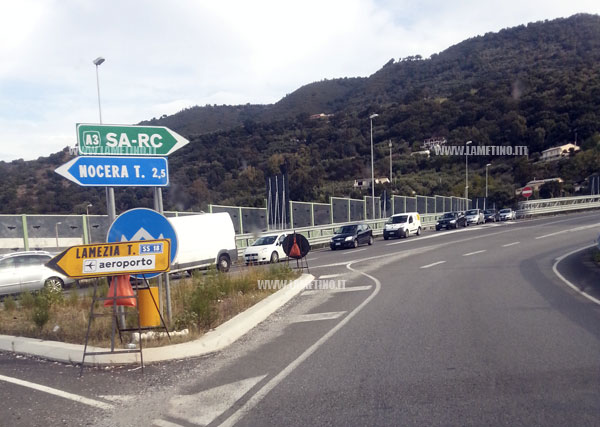 rallentamenti-svincolo-Falerna-ott-2014.jpg