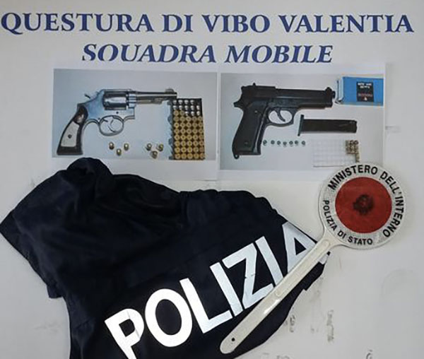Rapina in bar a Vibo Valentia, arrestati presunti autori 