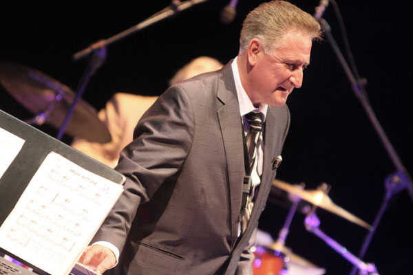 Calabria: Ray Gelato e le sue performance swing in concerto al Politeama
