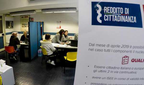 Pregiudicati e indagati percepivano reddito di cittadinanza senza averne diritto: 17 denunce nel Vibonese