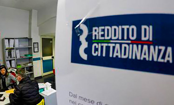 Indebita percezione reddito di cittadinanza, denunciati in 120 a Reggio