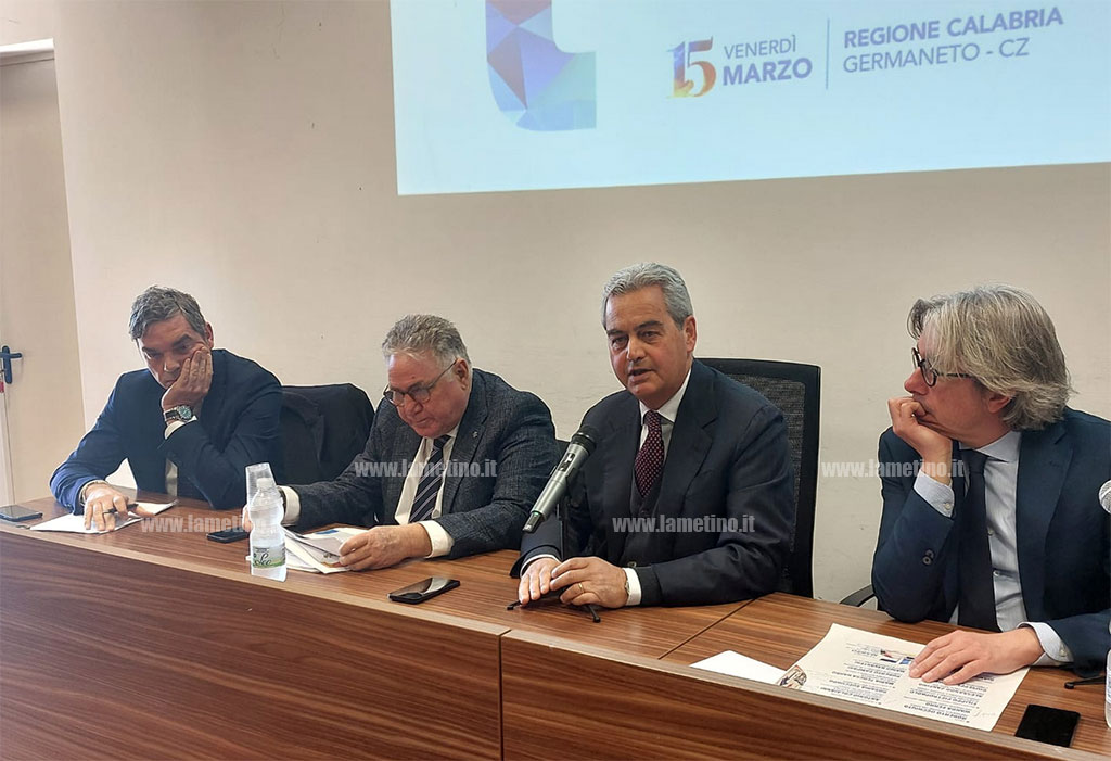 Anche l'intelligenza artificiale per aiutare i Comuni in difficoltà finanziaria: il progetto della Regione