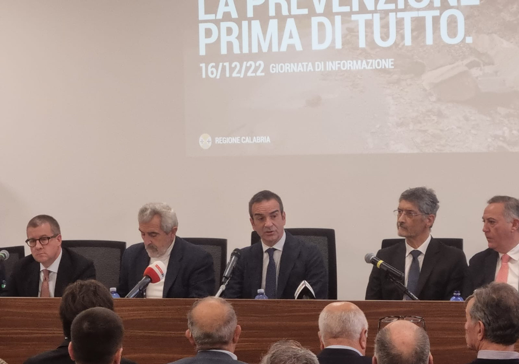 regione-sindaci-161222ab22b1e_5c666.jpg