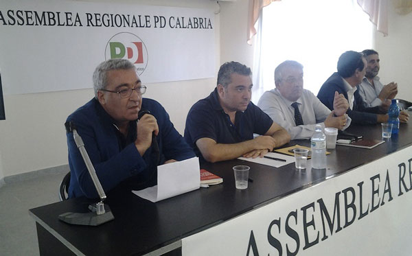 Partita la seconda giornata dell’assemblea regionale del Pd a Camigliatello