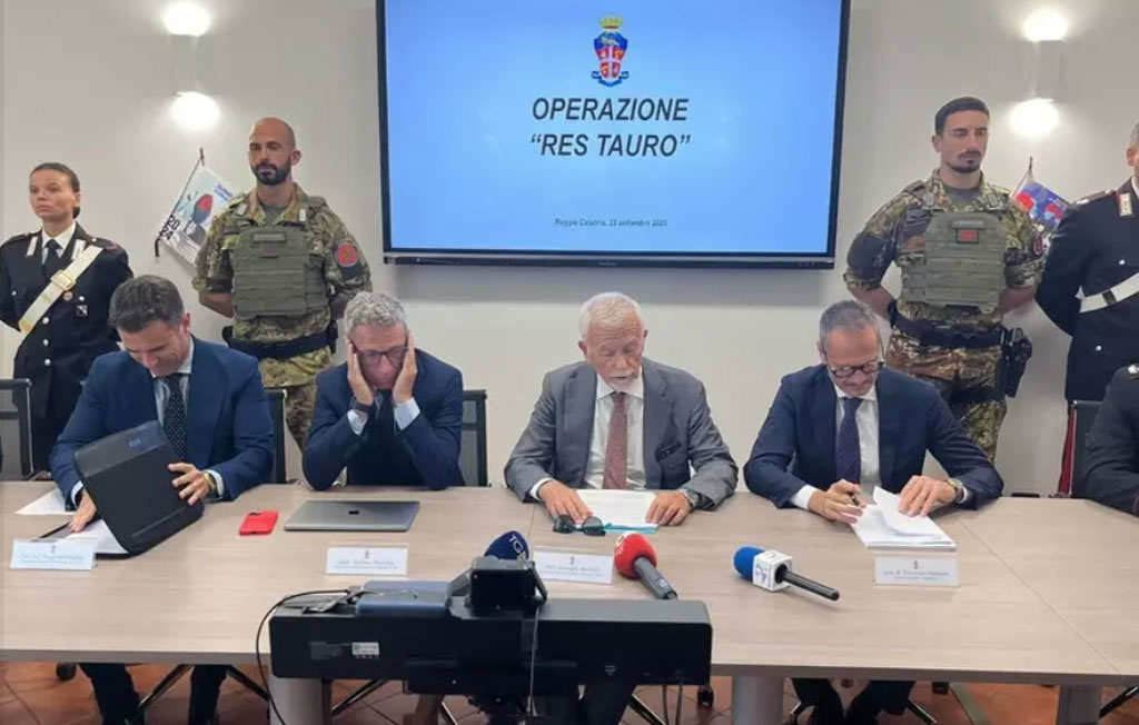 Operazione “Res tauro”, blitz del Ros contro la cosca Piromalli: 26 arresti