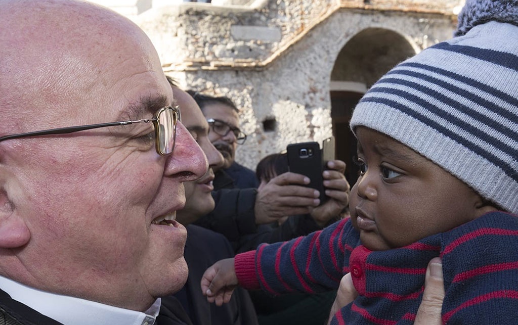 Oliverio: "Chiedo al Ministro di rivedere la decisione su Riace"