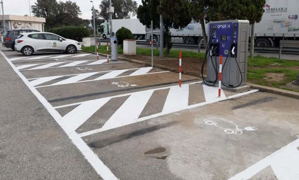 Anas, due nuove stazioni ricarica elettriche su A2, a breve permessi anche per area Lamezia Ovest