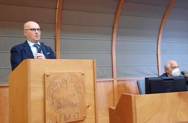 Covid, Ricciardi: "In Calabria virus continua ancora a correre"