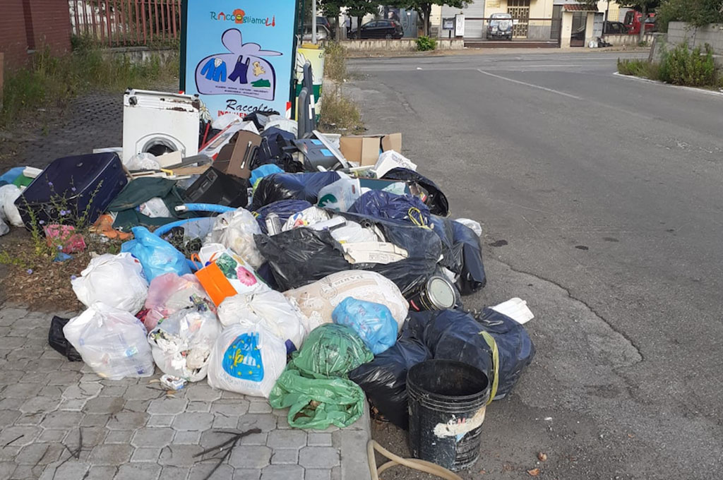 rifiuti-abbandonati-assoc-quartier-capizzaglie-2562020.jpg