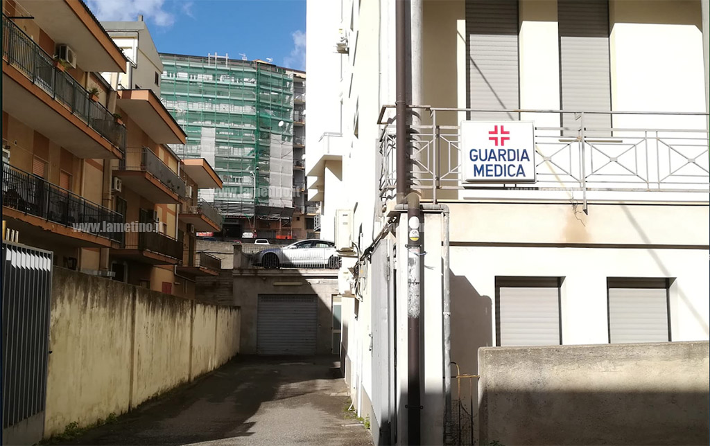 rifiuti-guardia-medica-221118-2.jpg