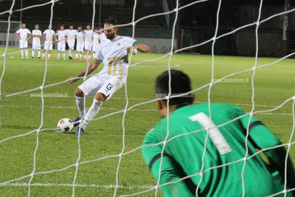 Coppa Italia, Fc Lamezia Terme eliminato dal Rende ai rigori