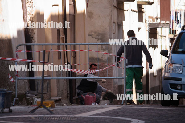 Lamezia: Dopo appello cittadini, Comune ripara buche in via Lazio