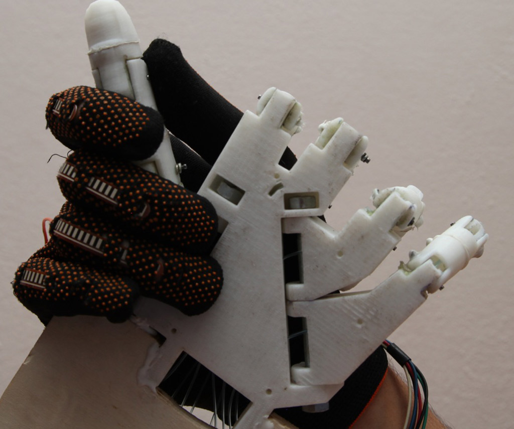 roboHand2.jpg