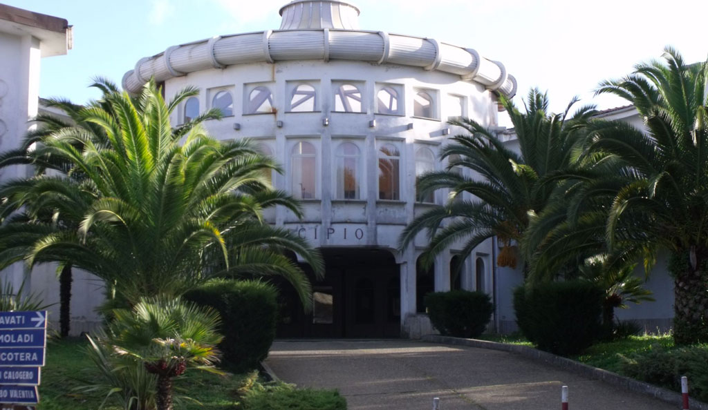 Covid, a Rombiolo sindaco blocca una festa di compleanno 