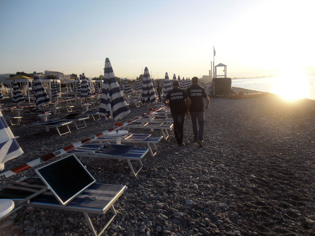 Sequestrata area demaniale marittima occupata abusivamente da struttura turistica a Rossano 