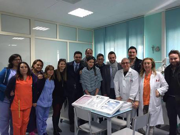 Rotaract Crotone dona coperte a reparto di neonatologia 