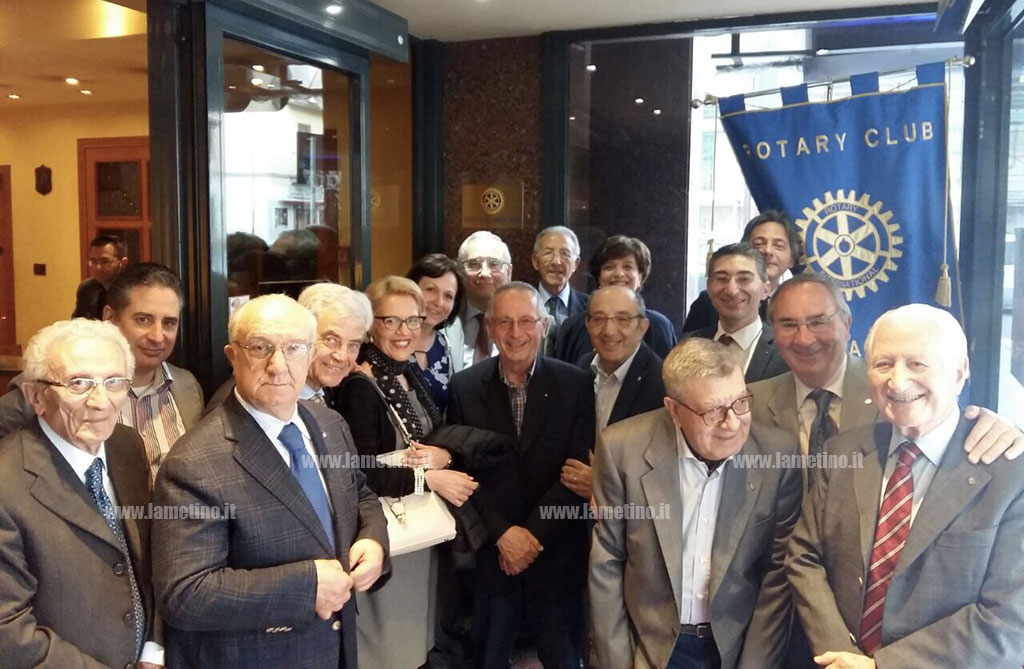 Lamezia, consegnata nuova targa in ottone dal Rotary Club