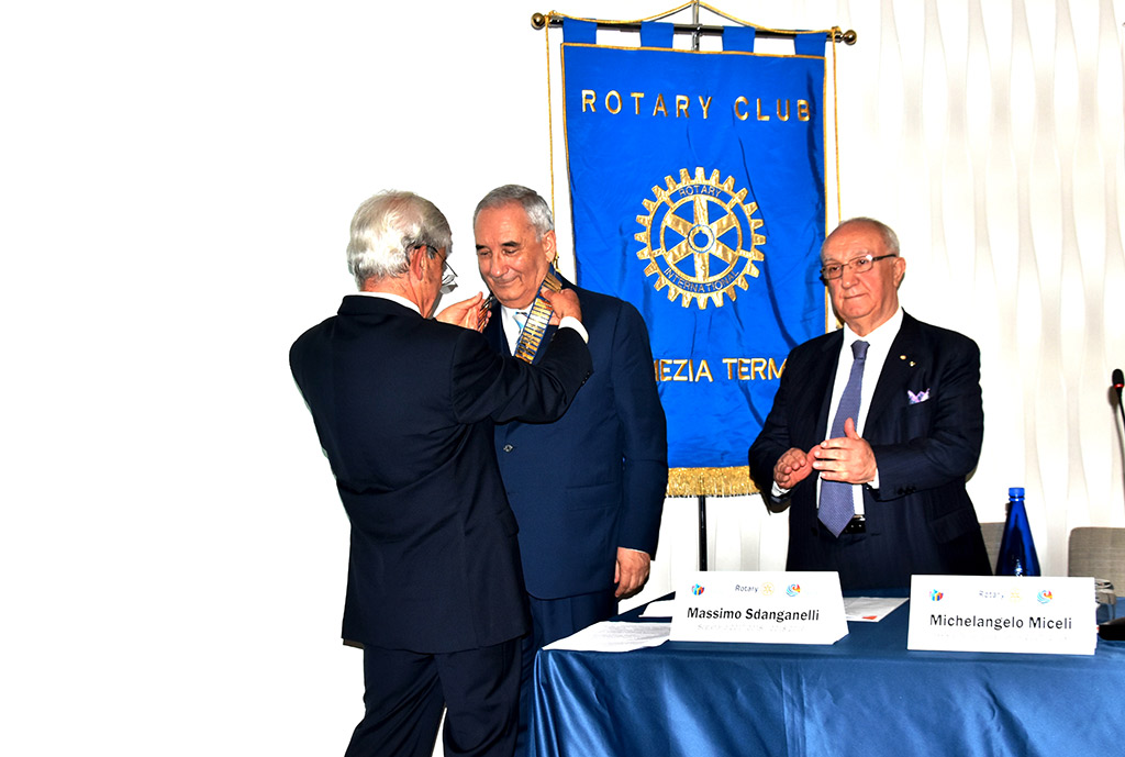 rotary-3-07042018-182550.jpg