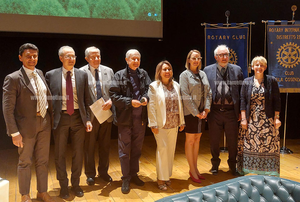 rotary-lamezia-convegno-21522b3a7d1da5_88e71.jpg