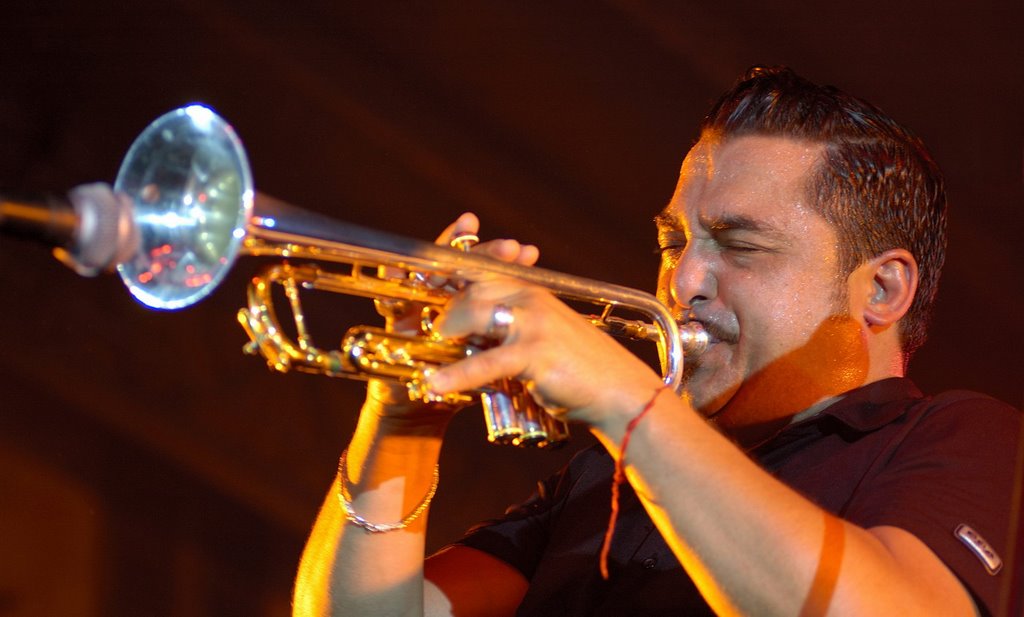 Calabria: Roy Paci e Aretuska in concerto