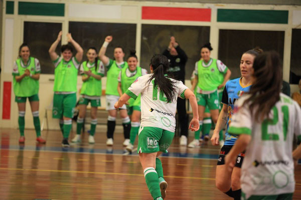 Calcio a 5 femminile, T&T Royal Lamezia perde contro il Bitonto 2-11