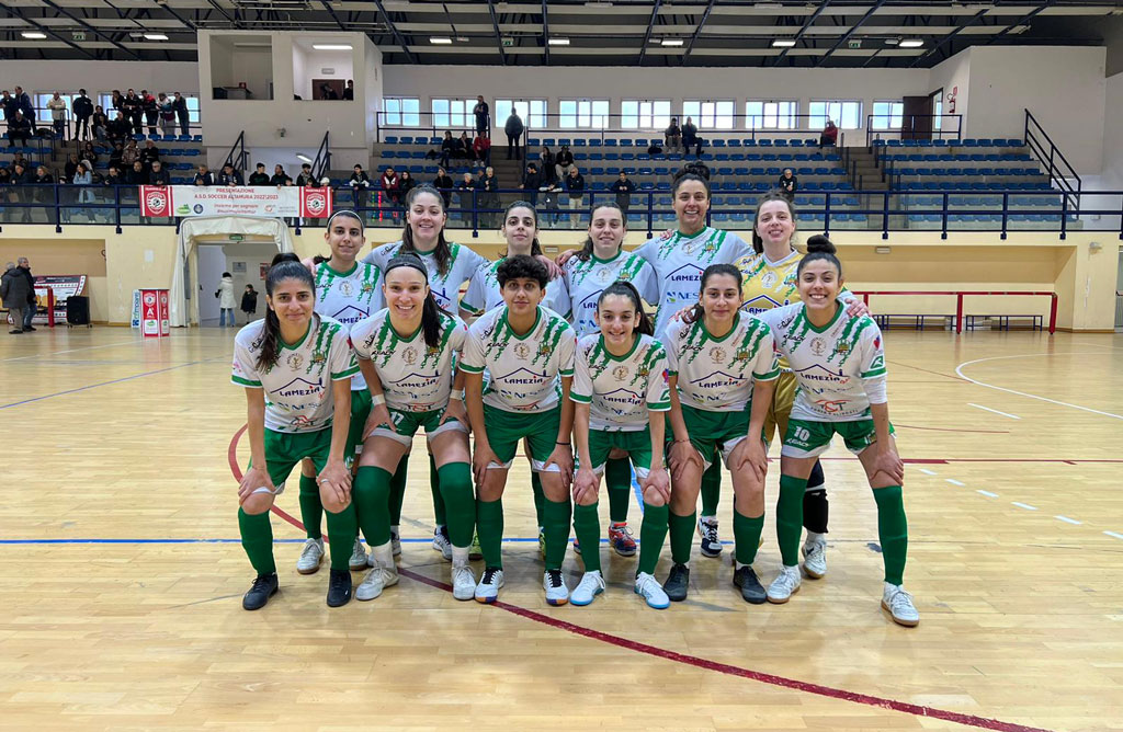 Vittoria a tavolino e primo posto in classifica per T&T Royal Lamezia