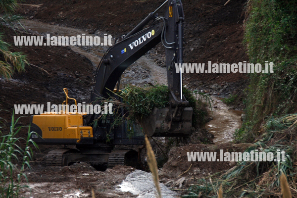 Lamezia: Avviata opera di pulizia a nord del torrente Piazza