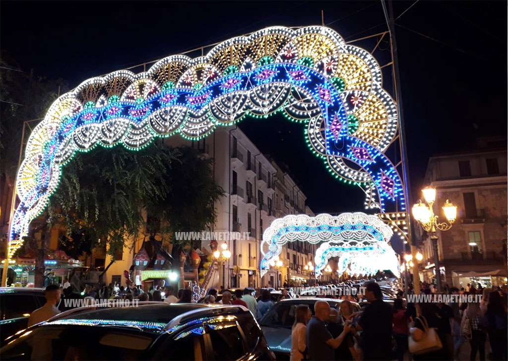s-antonio-luminarie-sera.jpg