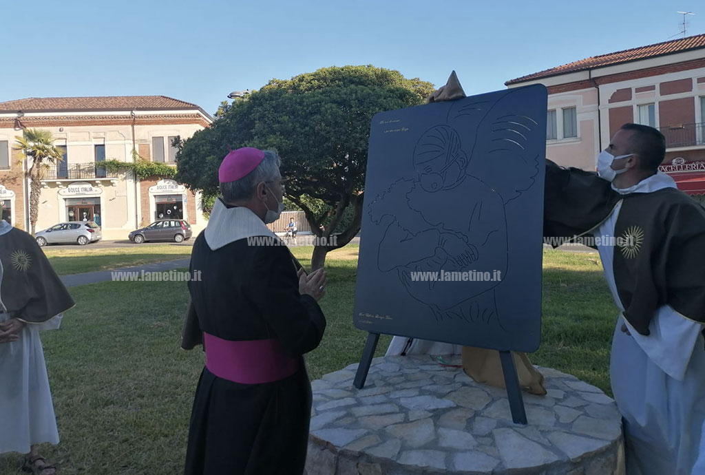 s-francesco-monumento-covid-s-eufemia-11-7-2021_5e7b8.jpg
