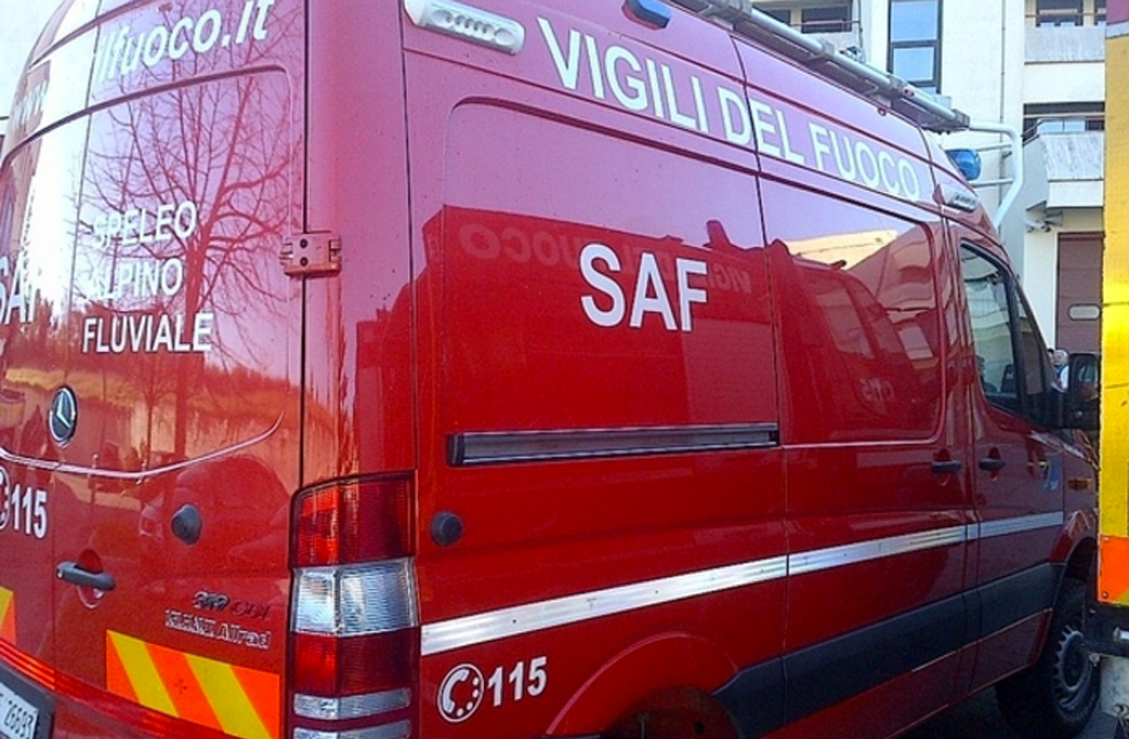 Precipita per diversi metri in un burrone nel Reggino, soccorso 