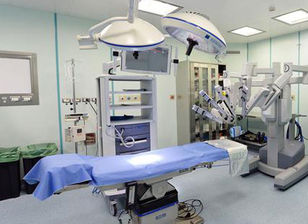 Incinta al sesto mese muore in ospedale a Crotone