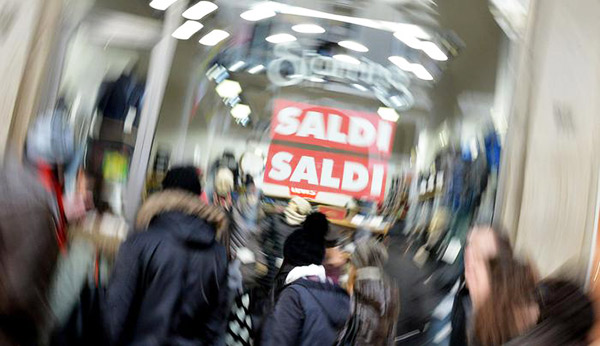 Confesercenti: previsioni positive per il primo giorno di saldi in Calabria