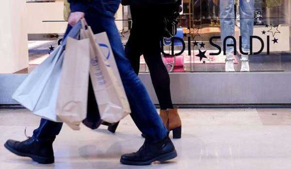 Saldi invernali al via, in Calabria partiranno dal 5 gennaio