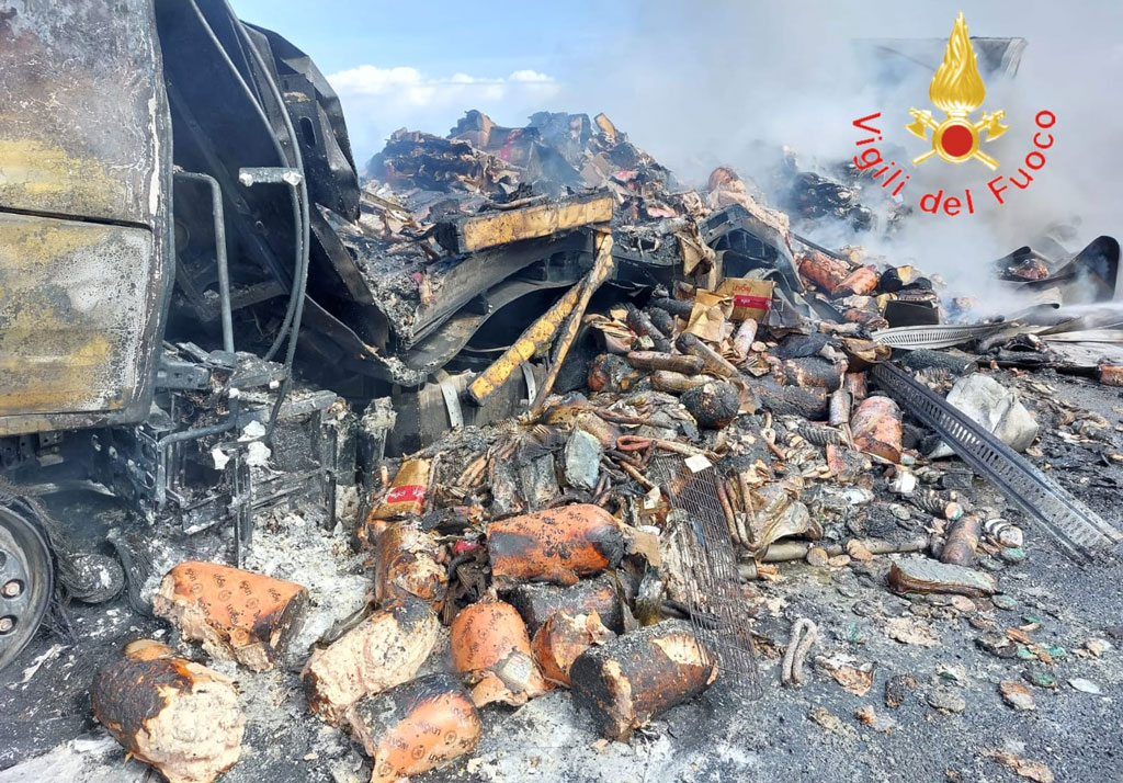 salumi-fiamme33-4a3140596475_4110c.jpg