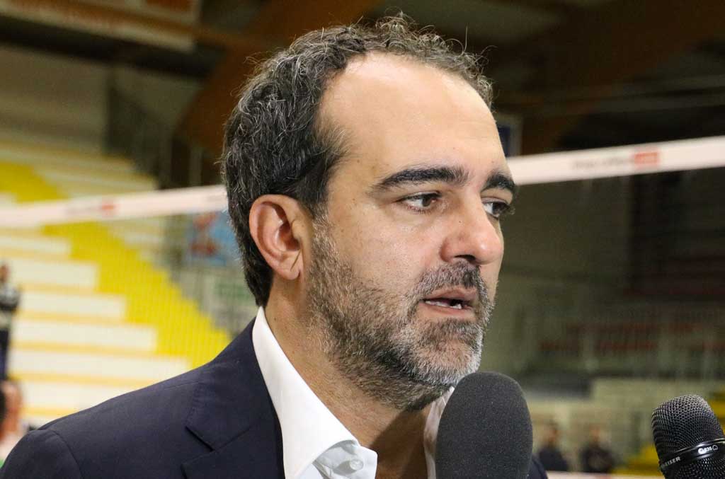 Top Volley Lamezia: "Impianti sportivi ancora chiusi, società costretta ad alzare bandiera bianca"
